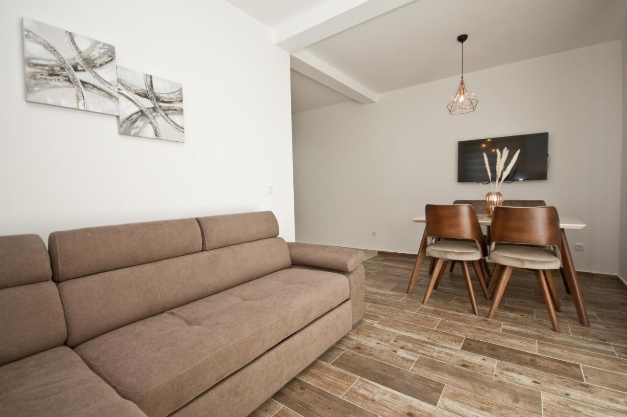 Igman Apartments 蒂瓦特 外观 照片
